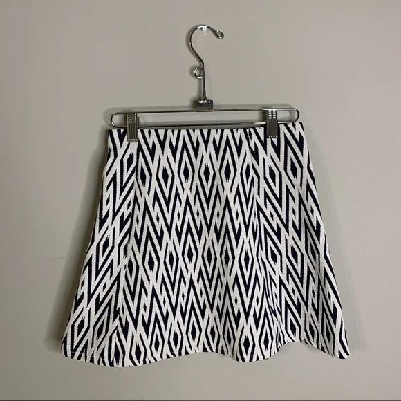 Zara Trafaluc Chevron Print Mini Skirt - Picture 6 of 7